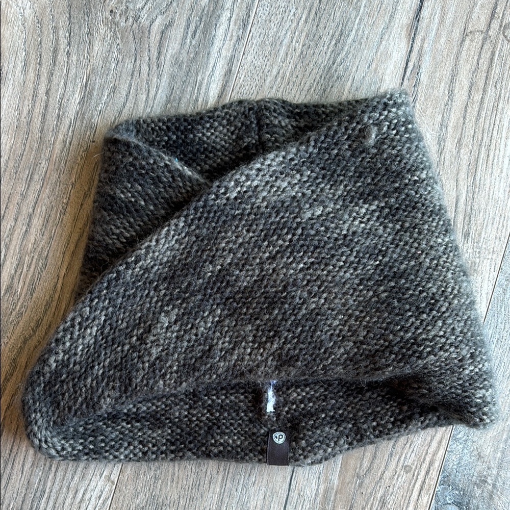 Pistil Charcoal Knit Neck warmer/Scarf Accessory